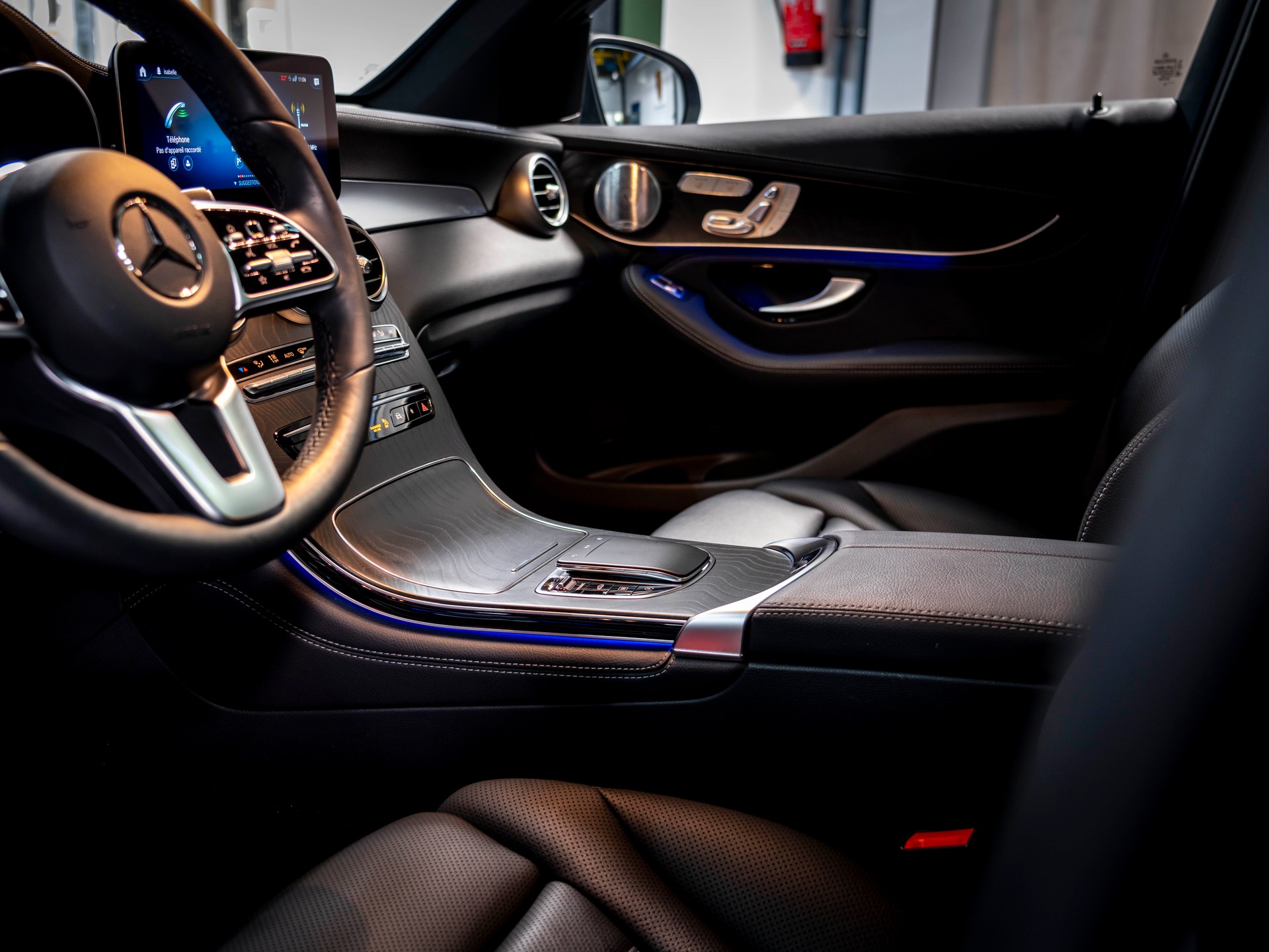 MERCEDES-BENZ GLC 400 d 4Matic AMG Line 9G-Tronic-image-15