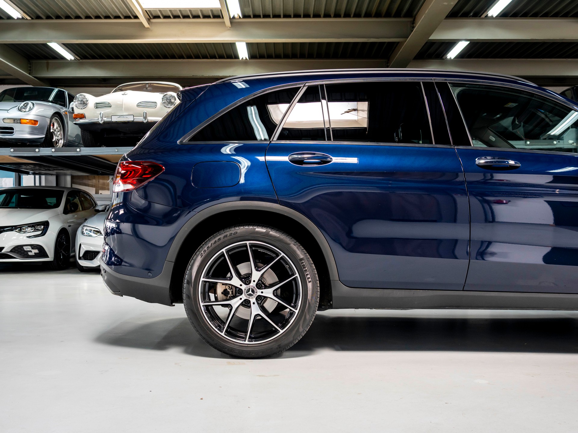MERCEDES-BENZ GLC 400 d 4Matic AMG Line 9G-Tronic-image-11