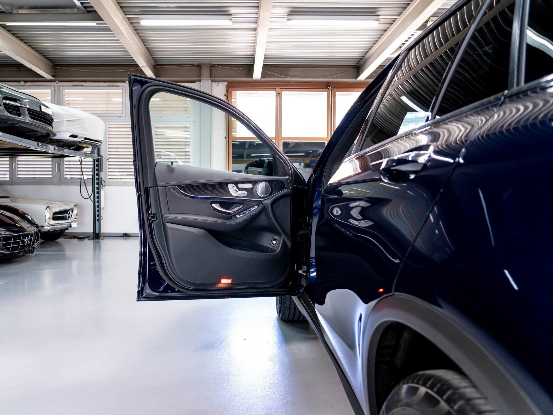 MERCEDES-BENZ GLC 400 d 4Matic AMG Line 9G-Tronic-image-21