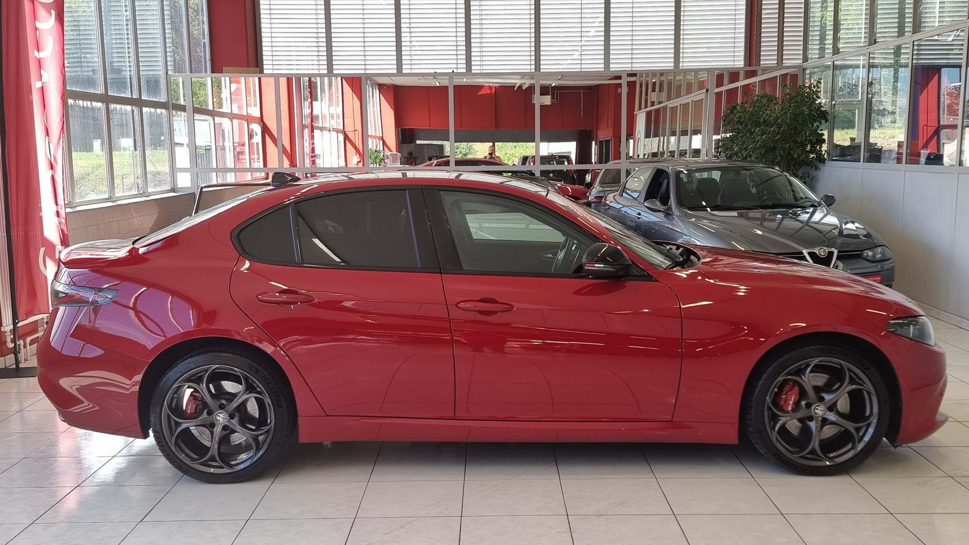 ALFA ROMEO Giulia 2.0 Q4 Tributo Italiano-image-5