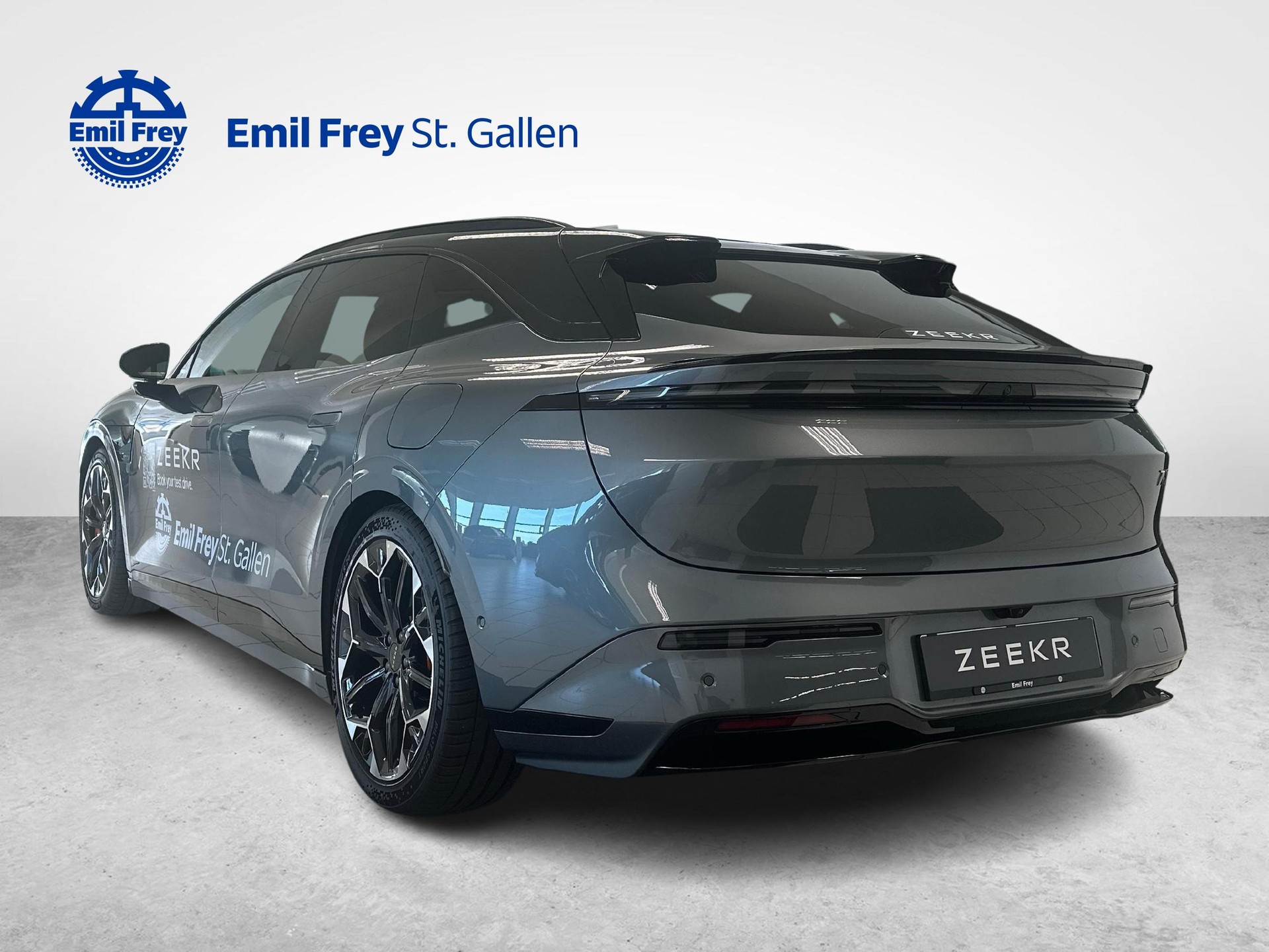 ZEEKR 7GT Privilege AWD-showroom-element-2