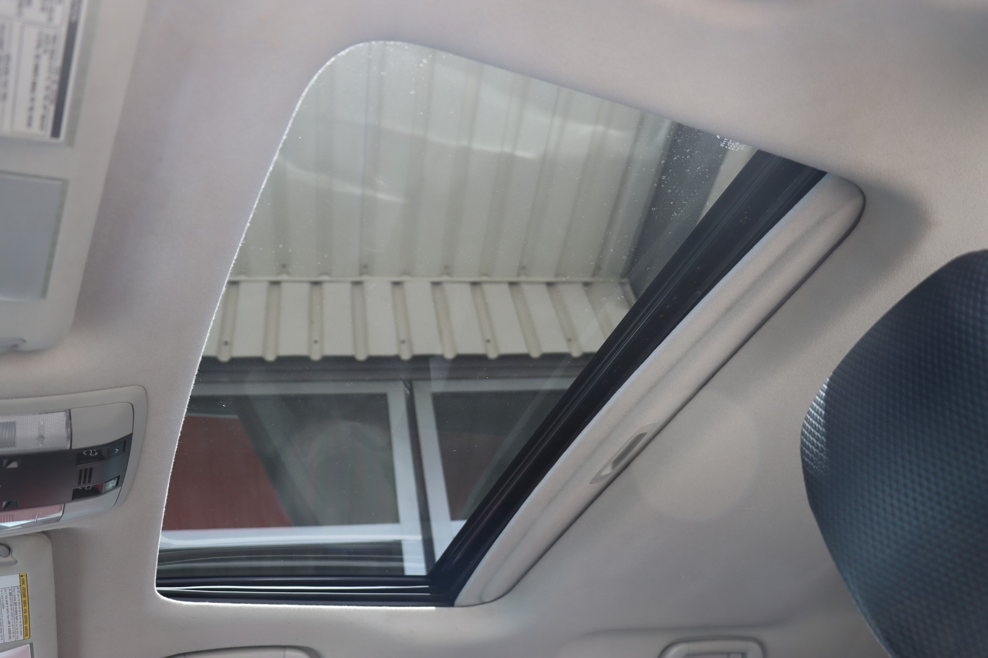 TOYOTA Land Cruiser 3.0 TD Linea Sol Premium Automatic-image-18