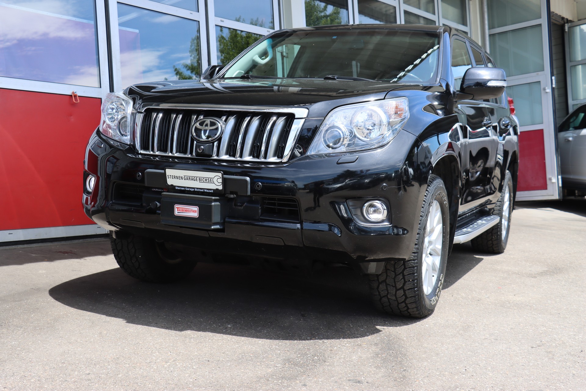 TOYOTA Land Cruiser 3.0 TD Linea Sol Premium Automatic-showroom-element-1