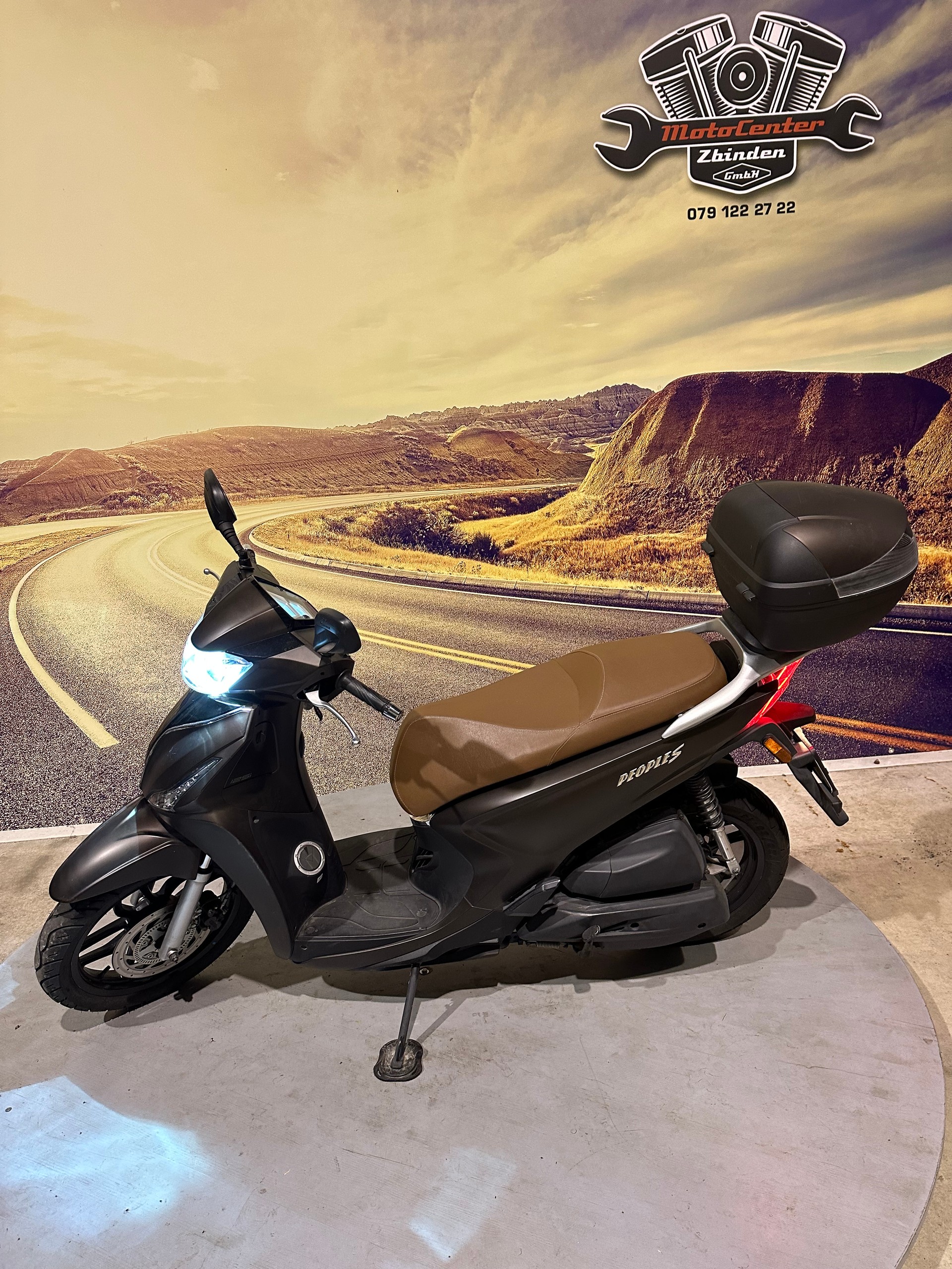 KYMCO People S 125i ABS Topcase/Windschild-image-4