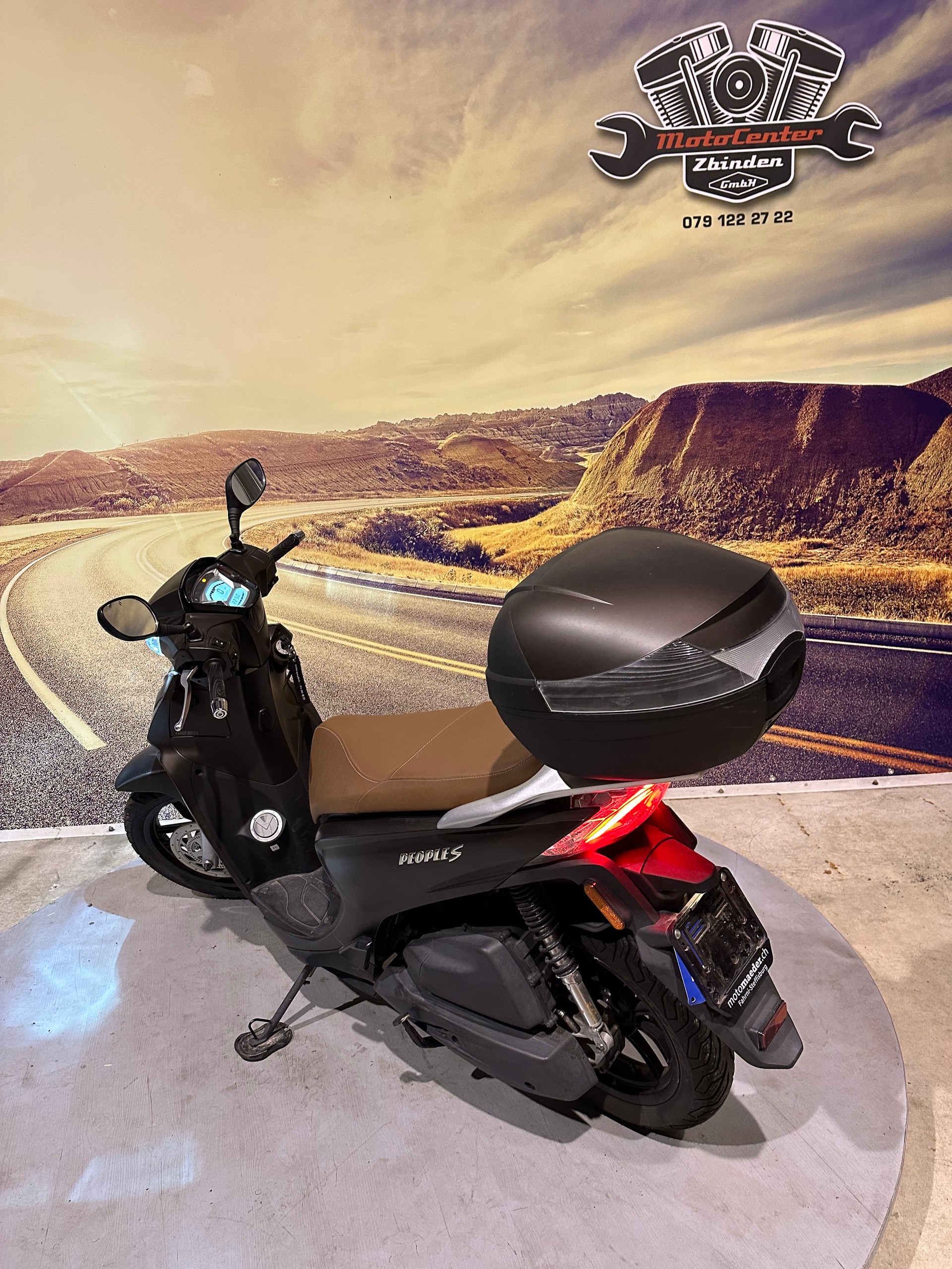 KYMCO People S 125i ABS Topcase/Windschild-image-5