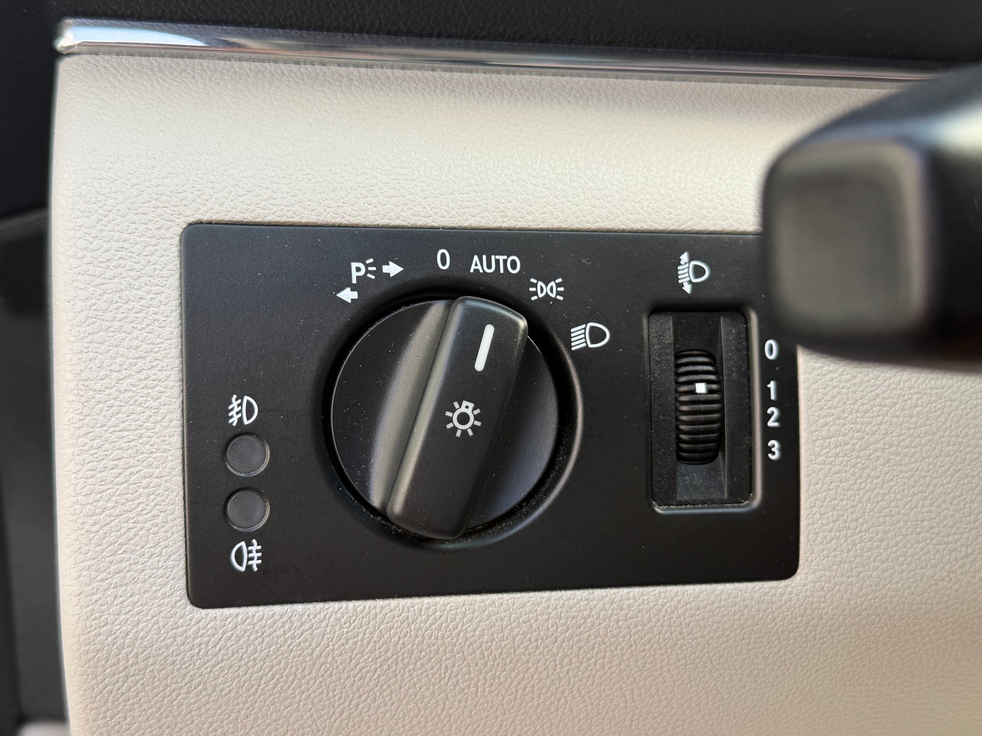 MERCEDES-BENZ B 200 Autotronic-image-16