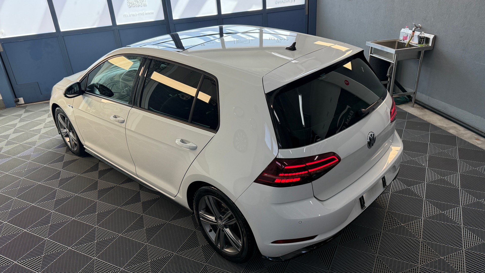 VW Golf 2.0 TDI Highline Swiss Line Limited DSG-image-5