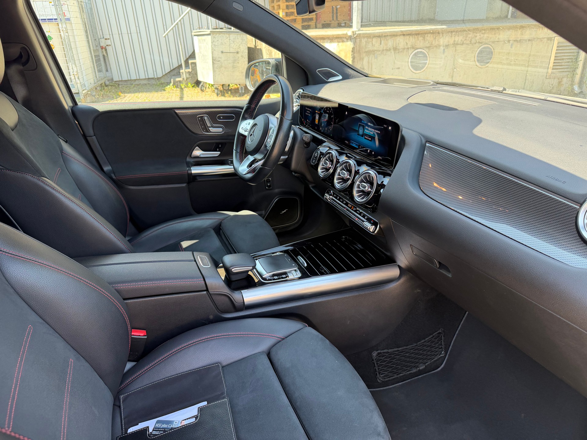 MERCEDES-BENZ B 250 4Matic Style-image-11