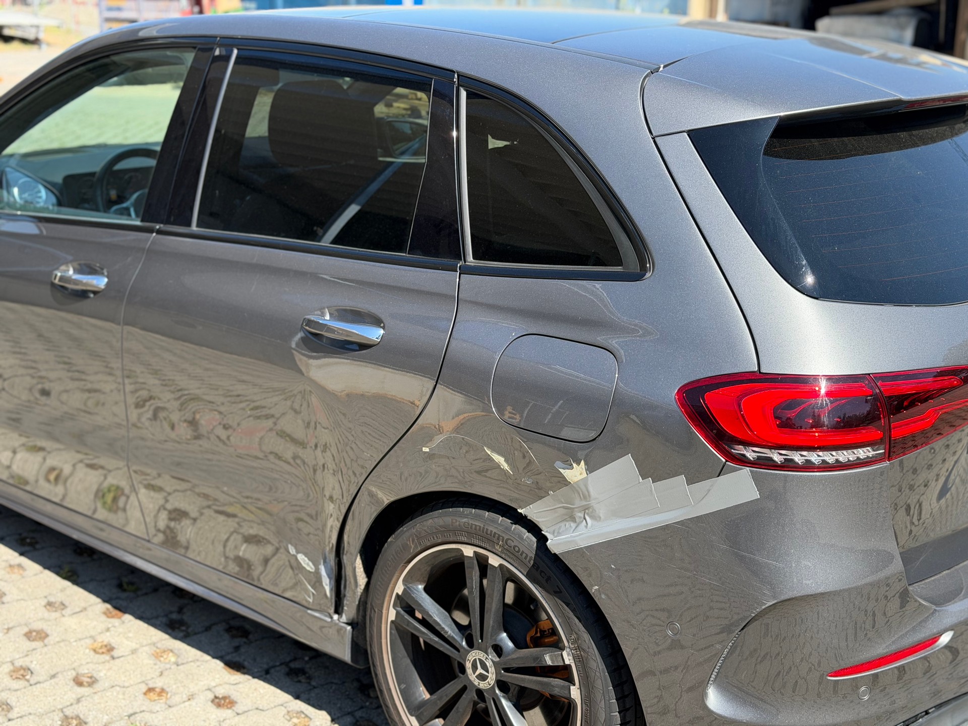 MERCEDES-BENZ B 250 4Matic Style-image-5