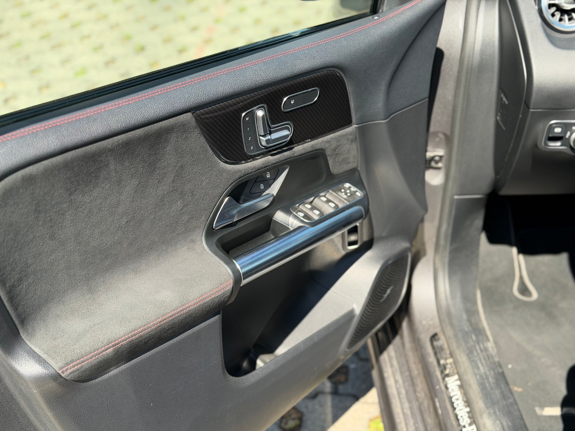 MERCEDES-BENZ B 250 4Matic Style-image-7