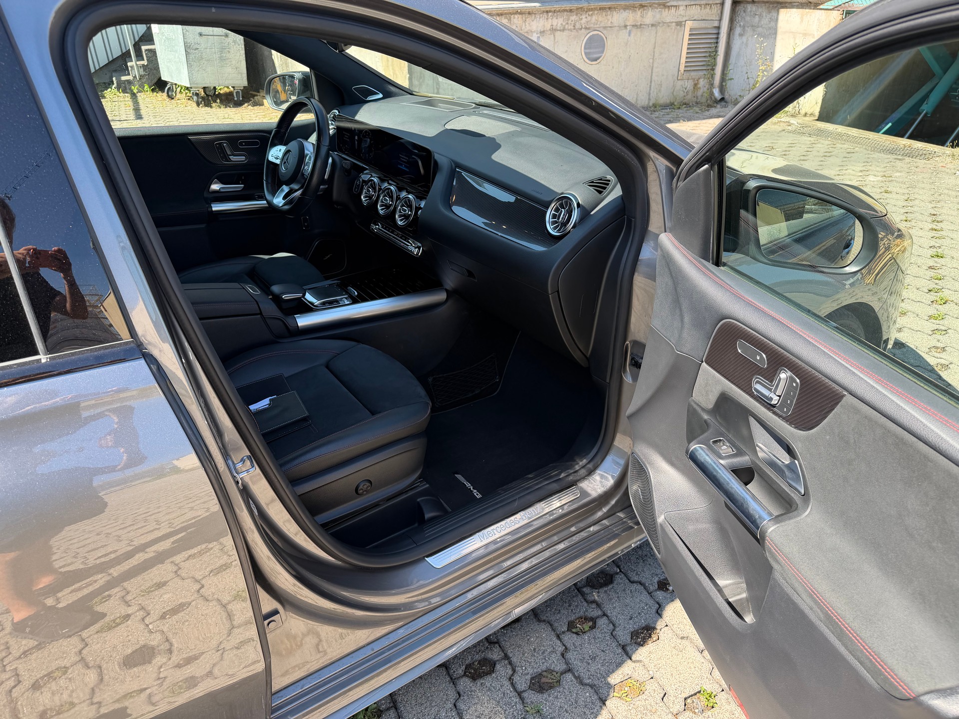 MERCEDES-BENZ B 250 4Matic Style-image-10