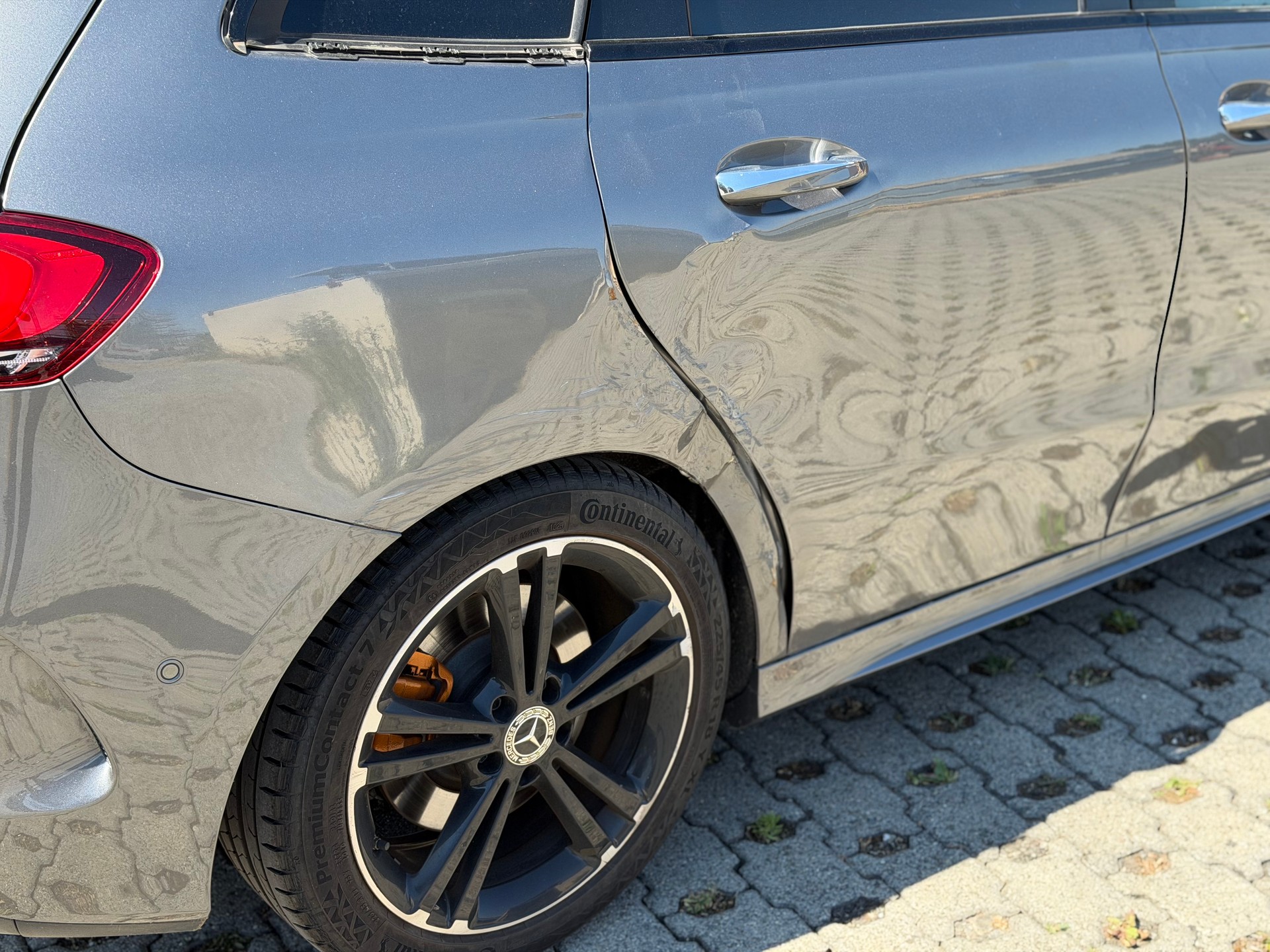 MERCEDES-BENZ B 250 4Matic Style-image-3
