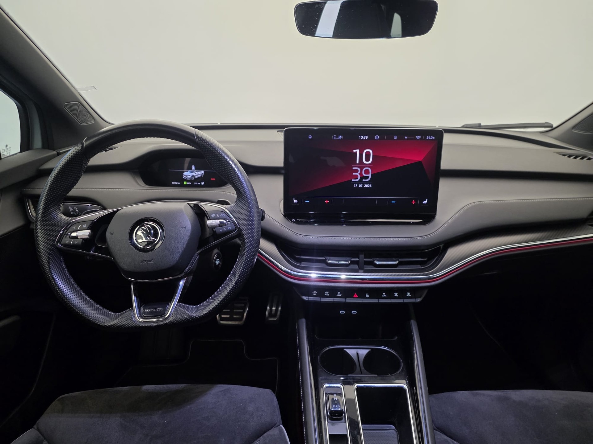 SKODA Enyaq iV 80x SportLine-image-10