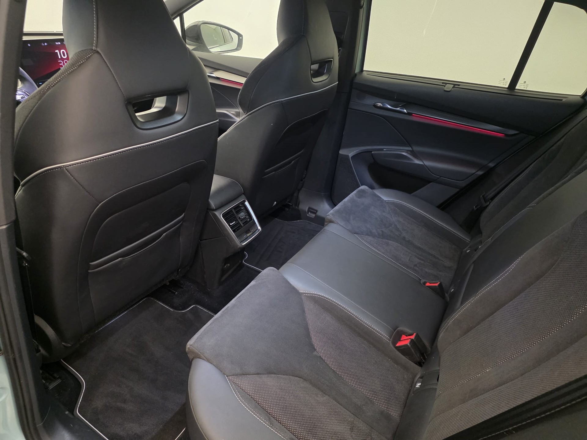 SKODA Enyaq iV 80x SportLine-image-12
