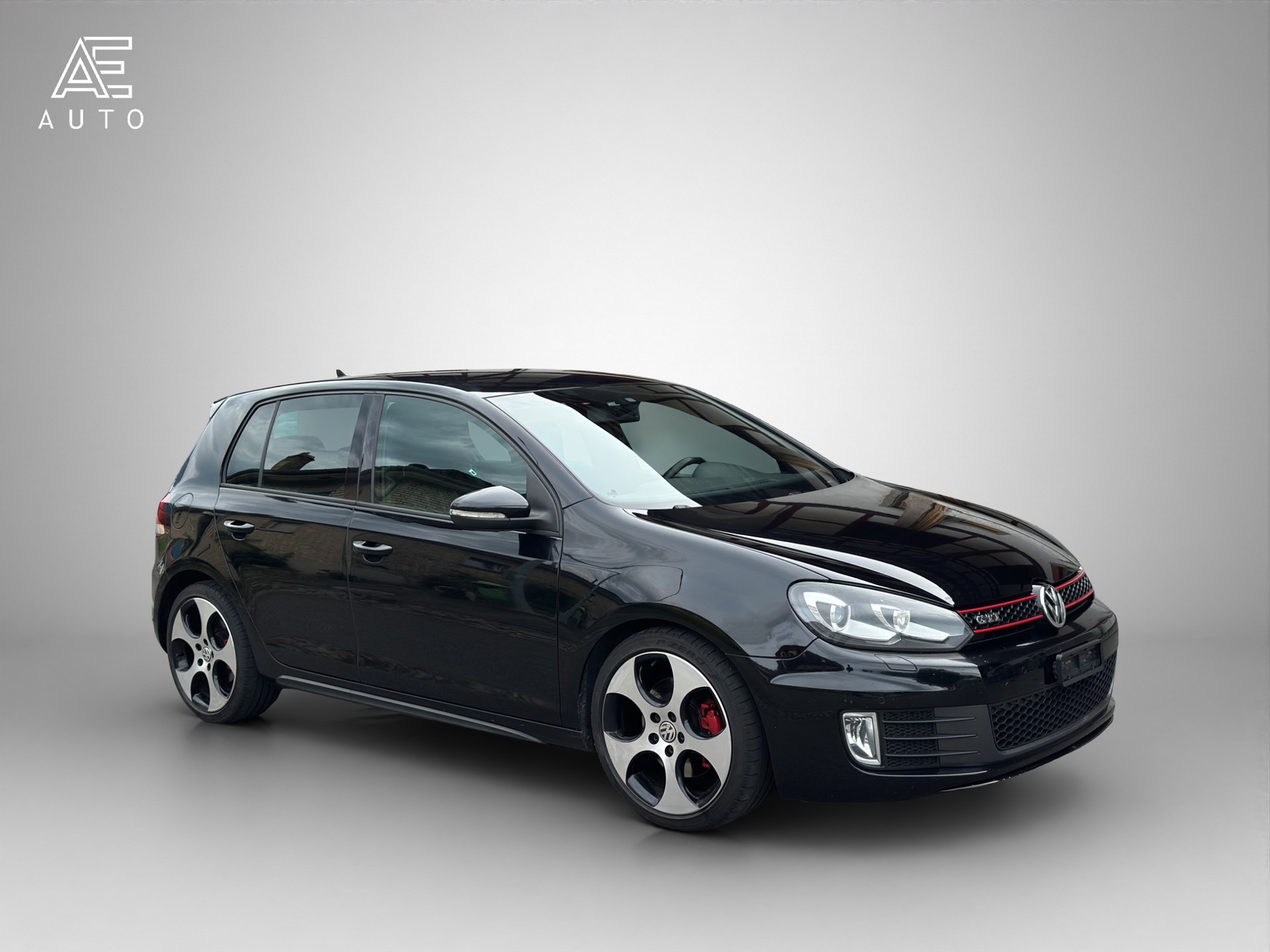 VW Golf 2.0 TSI GTI-image-0