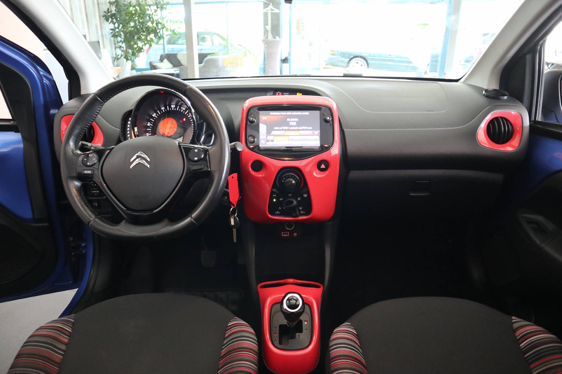 CITROEN C1 1.0 VTi Shine Airscape ETG S/S-image-12