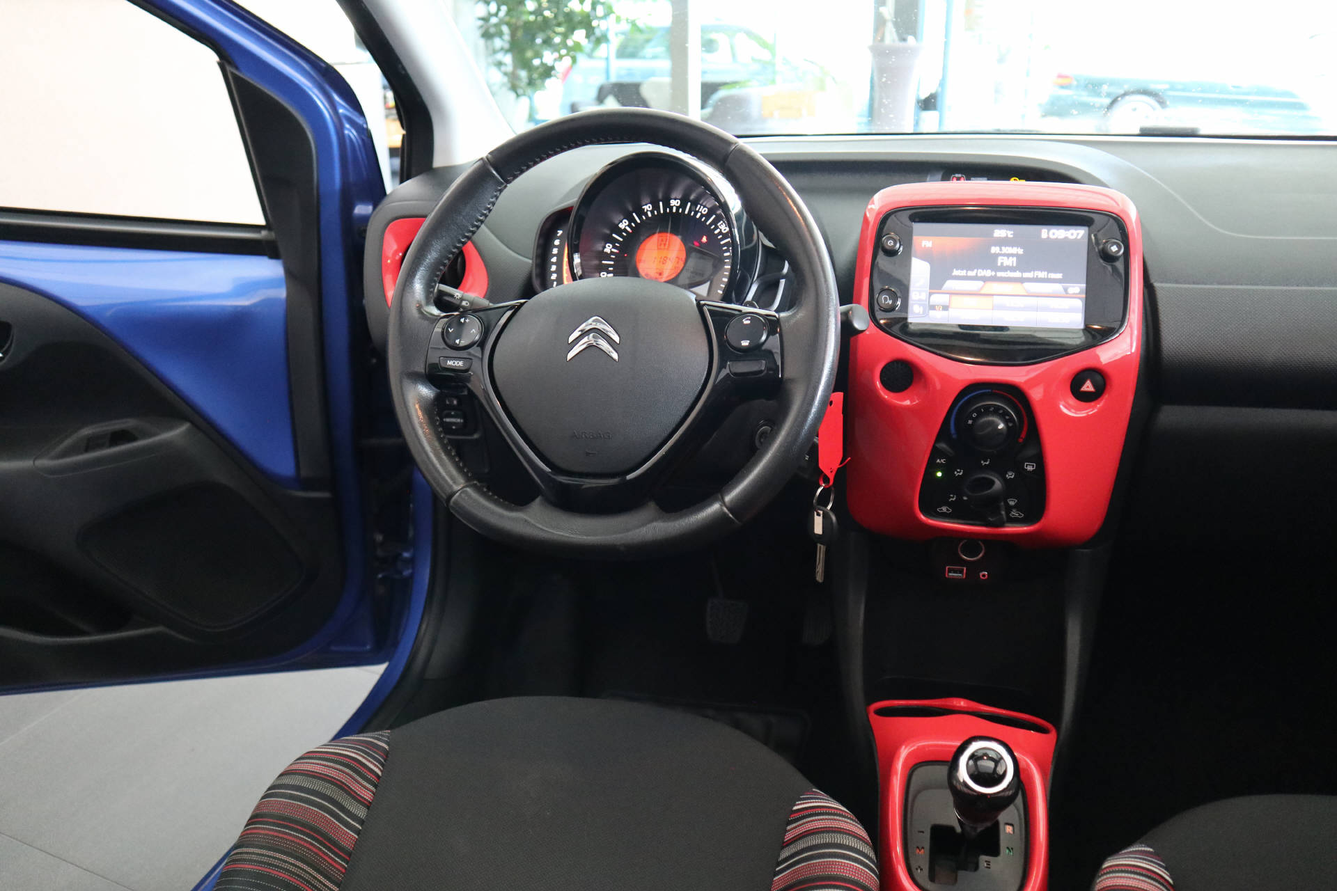CITROEN C1 1.0 VTi Shine Airscape ETG S/S-image-11