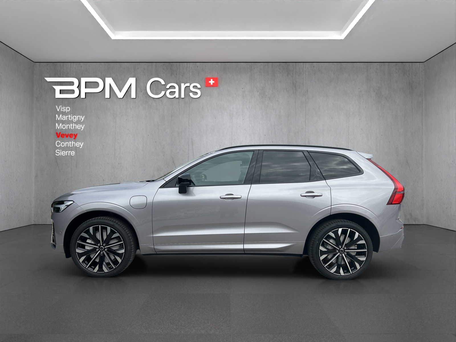 VOLVO XC60 T6 eAWD PluginHybrid Ultra Dark Geartronic-image-6