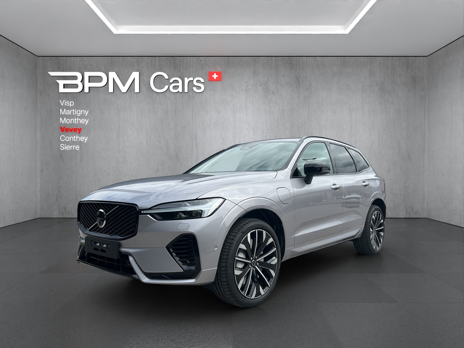 VOLVO XC60 T6 eAWD PluginHybrid Ultra Dark Geartronic
