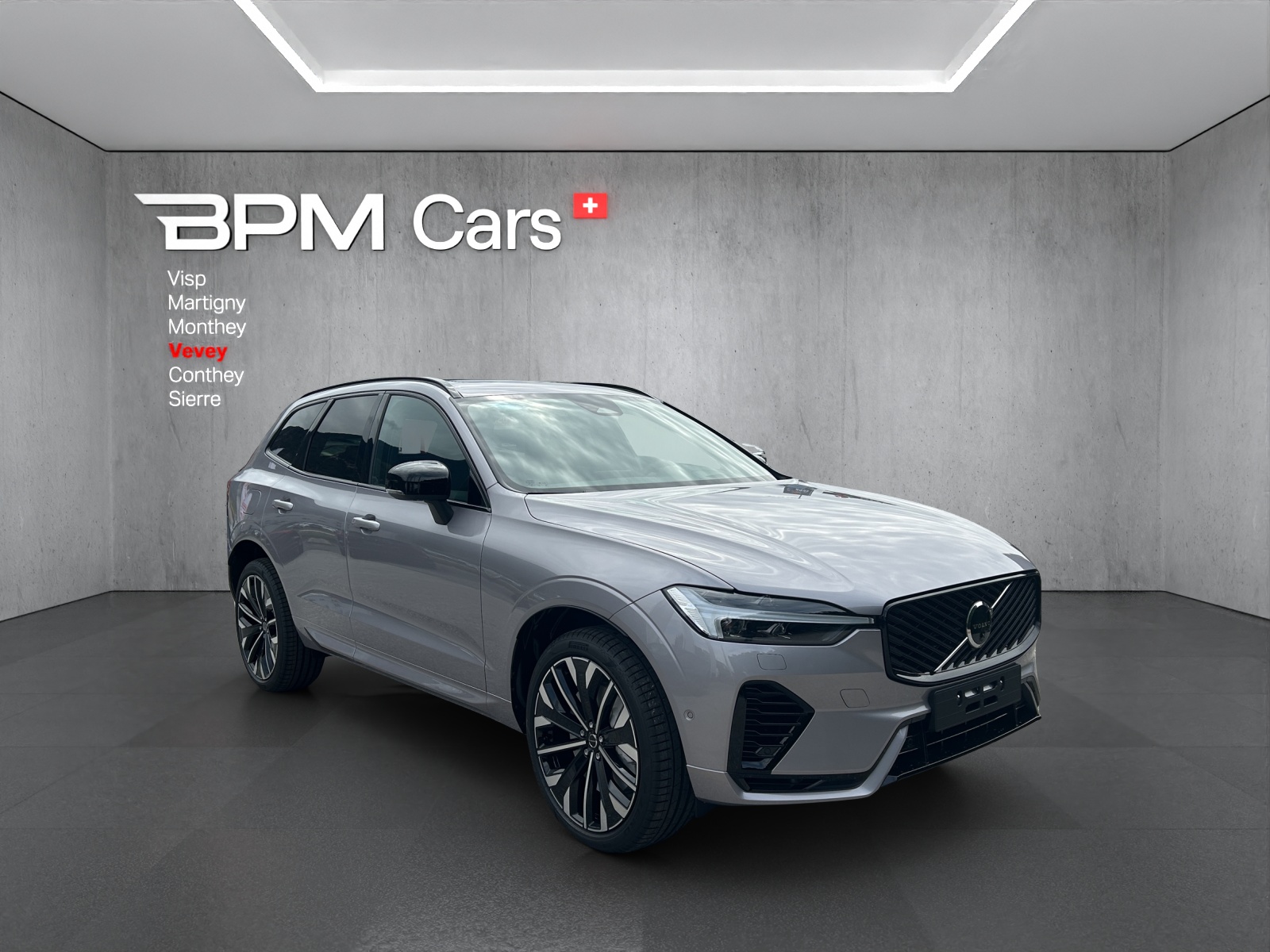 VOLVO XC60 T6 eAWD PluginHybrid Ultra Dark Geartronic-showroom-element-1