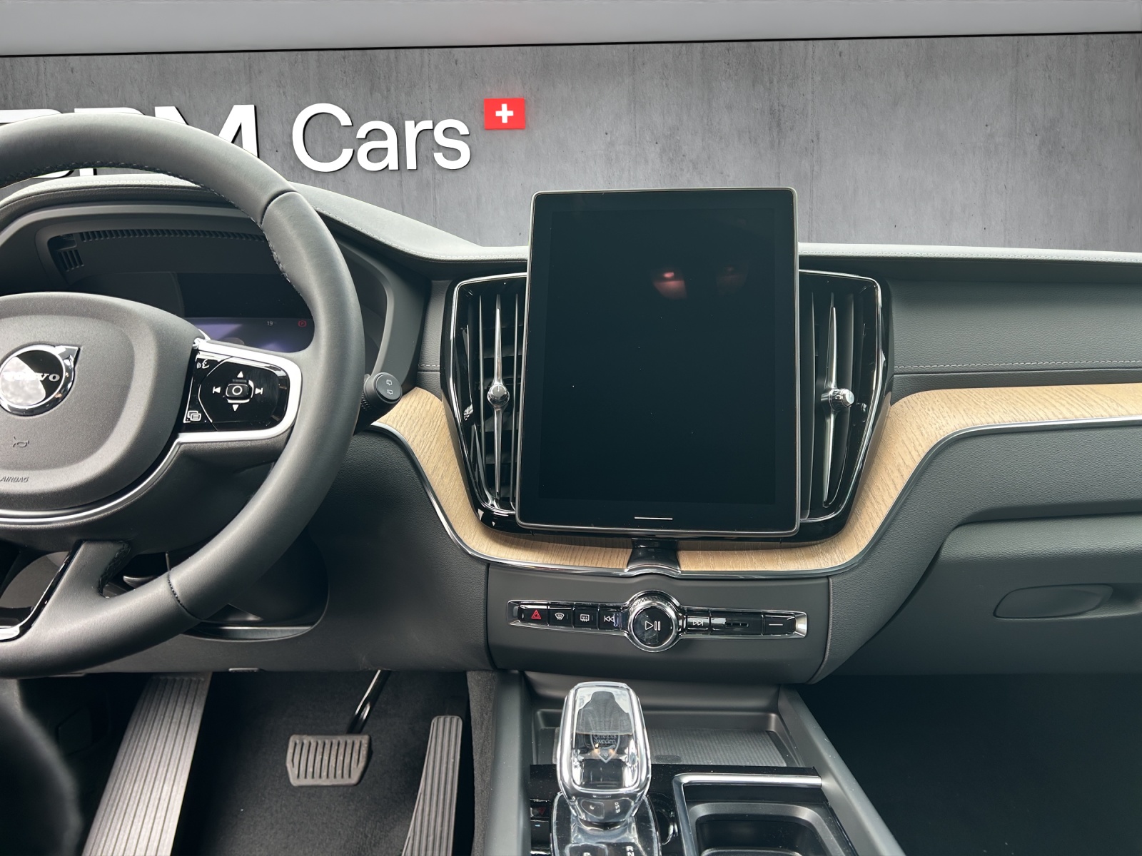 VOLVO XC60 T6 eAWD PluginHybrid Ultra Dark Geartronic-image-11