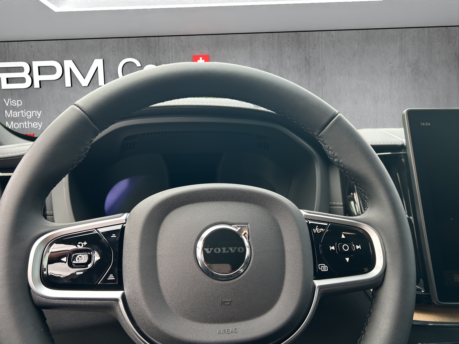 VOLVO XC60 T6 eAWD PluginHybrid Ultra Dark Geartronic-image-15
