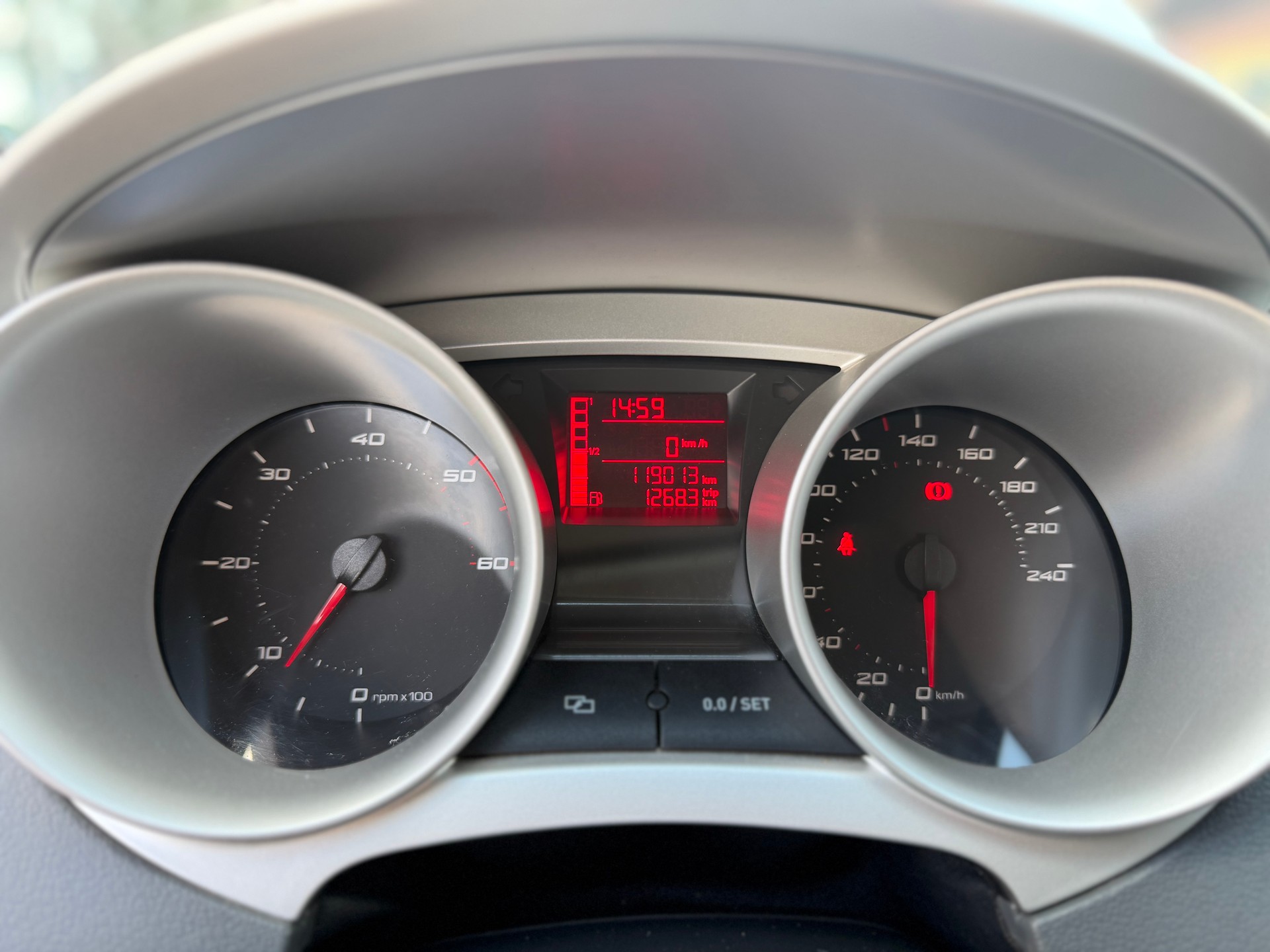 SEAT Ibiza 1.6 TDI COPA Style-image-10