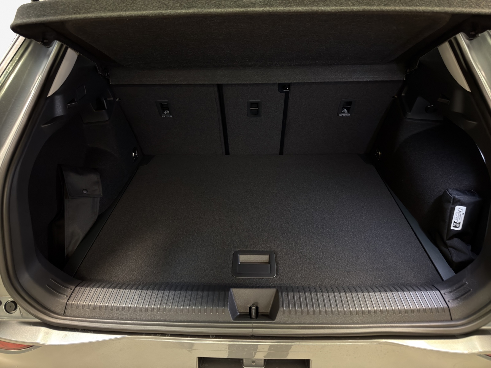 VW T-Roc 1.5 eTSI mHEV Life DSG-image-12