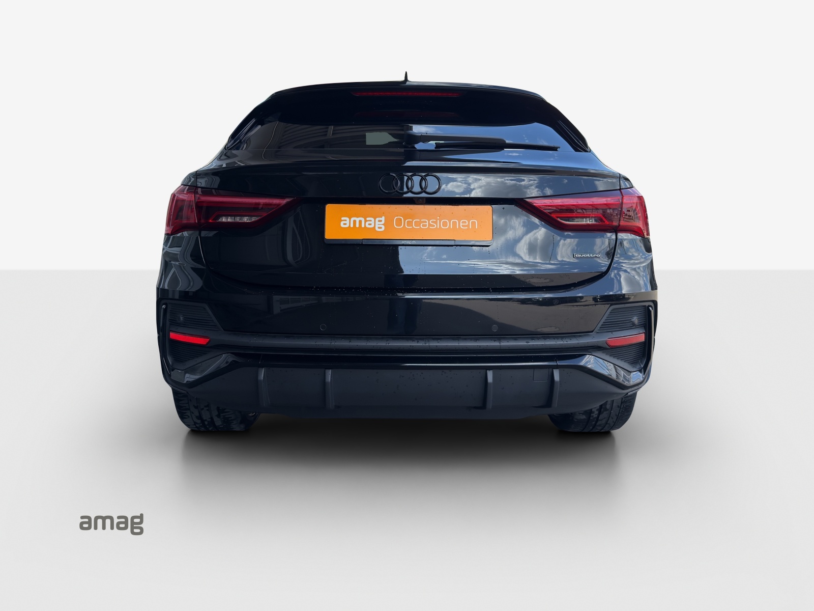 AUDI Q3 Sportback 40 TFSI S line quattro S-tronic-image-3