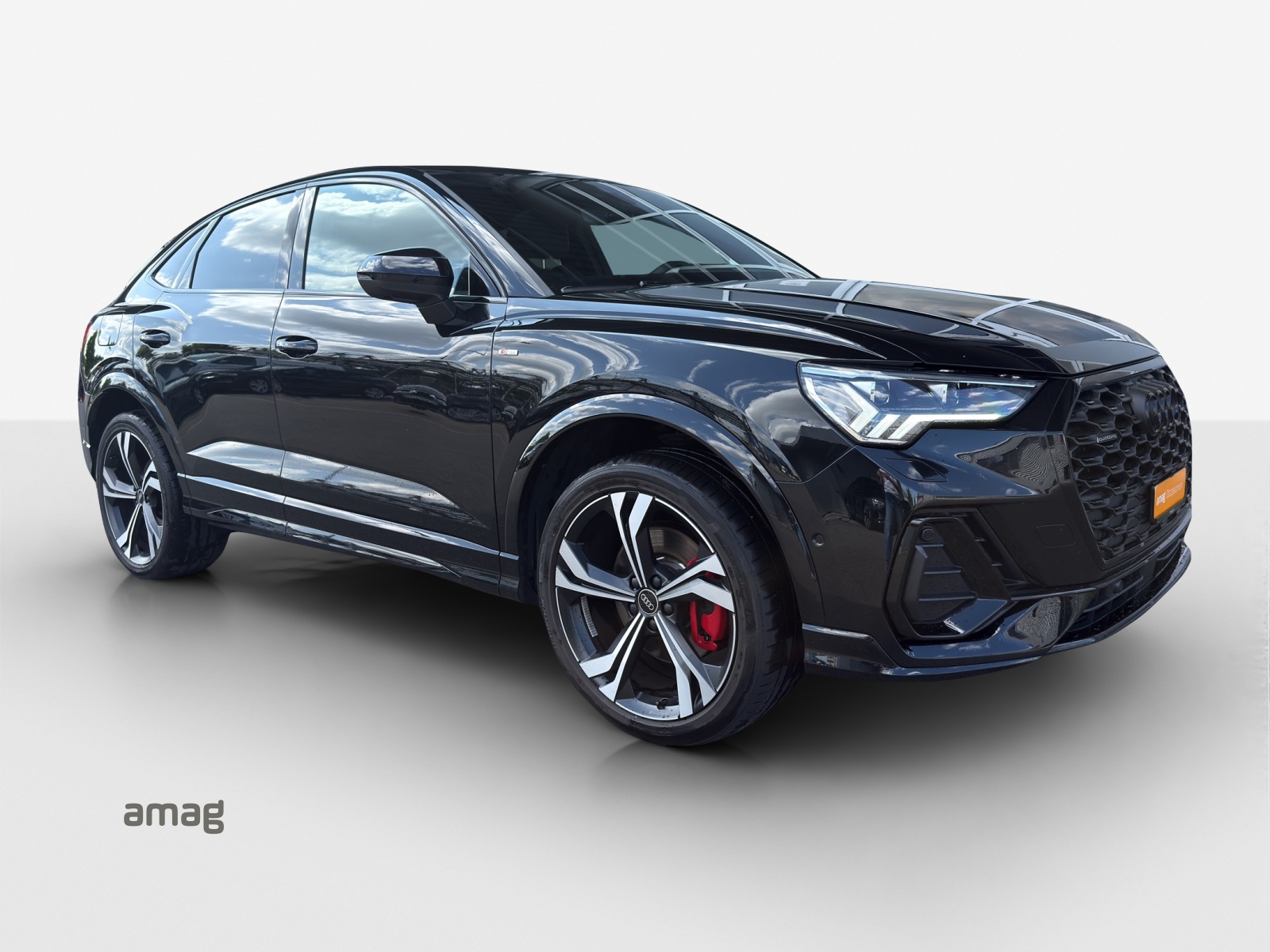 AUDI Q3 Sportback 40 TFSI S line quattro S-tronic-image-5