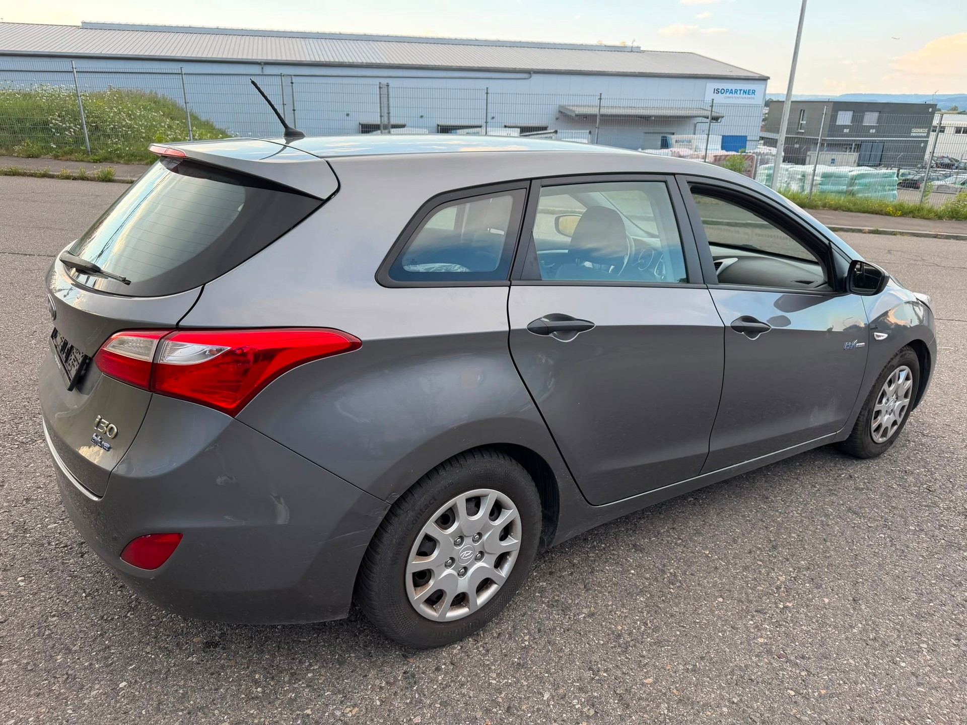 HYUNDAI i30 Wagon 1.4 Comfort-image-5
