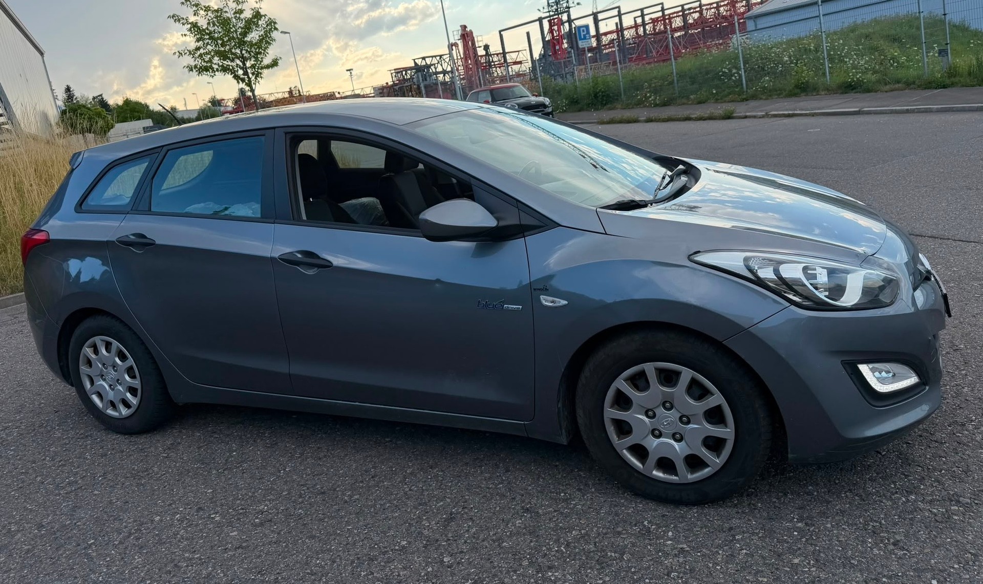 HYUNDAI i30 Wagon 1.4 Comfort-image-2
