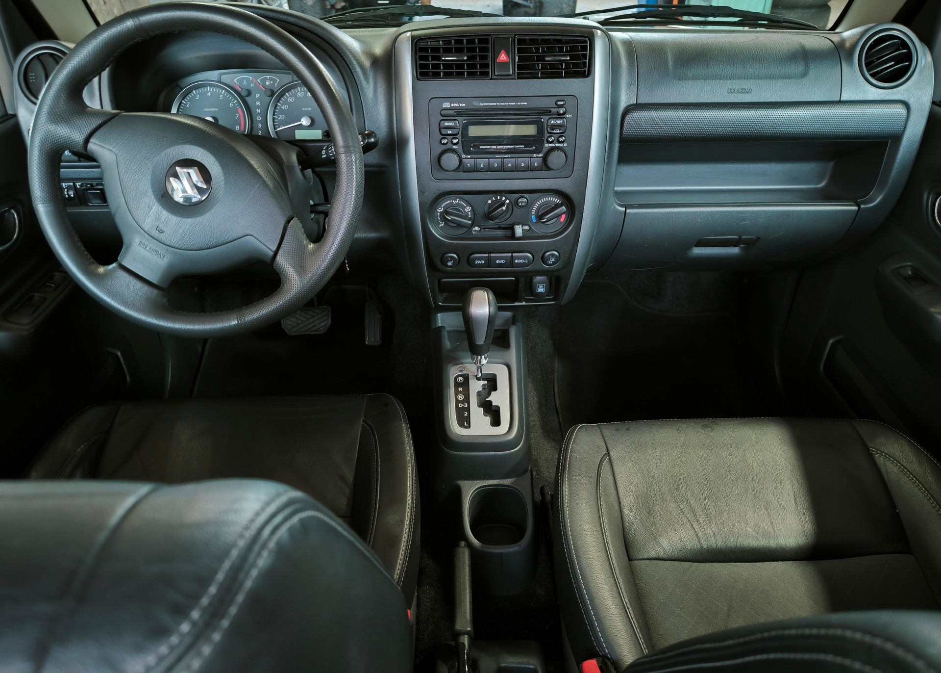 SUZUKI Jimny 1.3 101 Dalmatiens Edit.-image-11