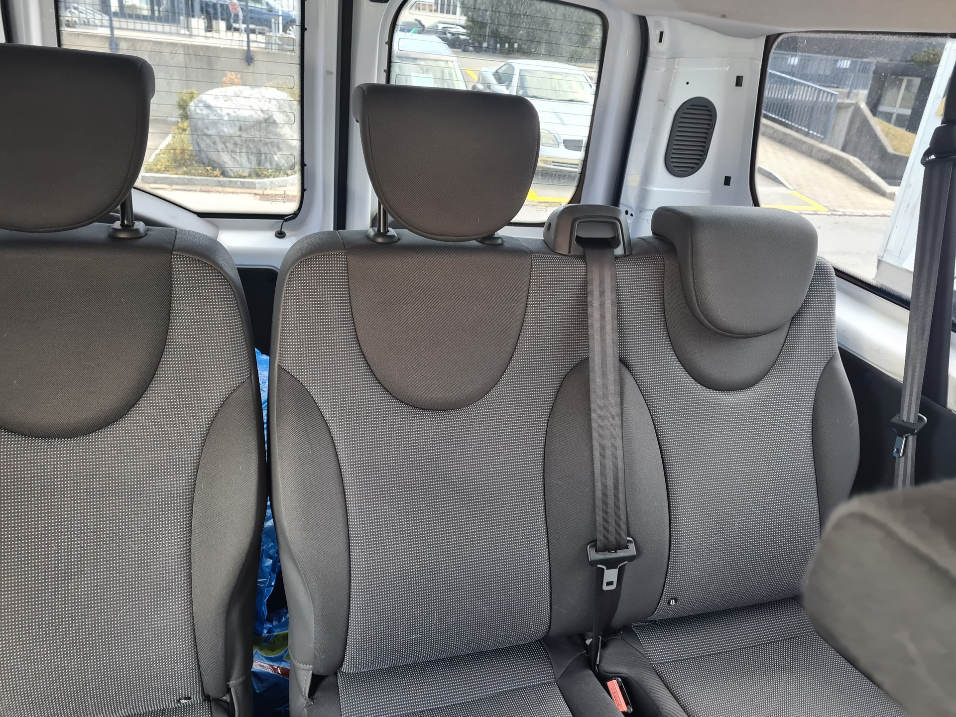 CITROEN Jumpy 2.0i 16V L2H1-image-11