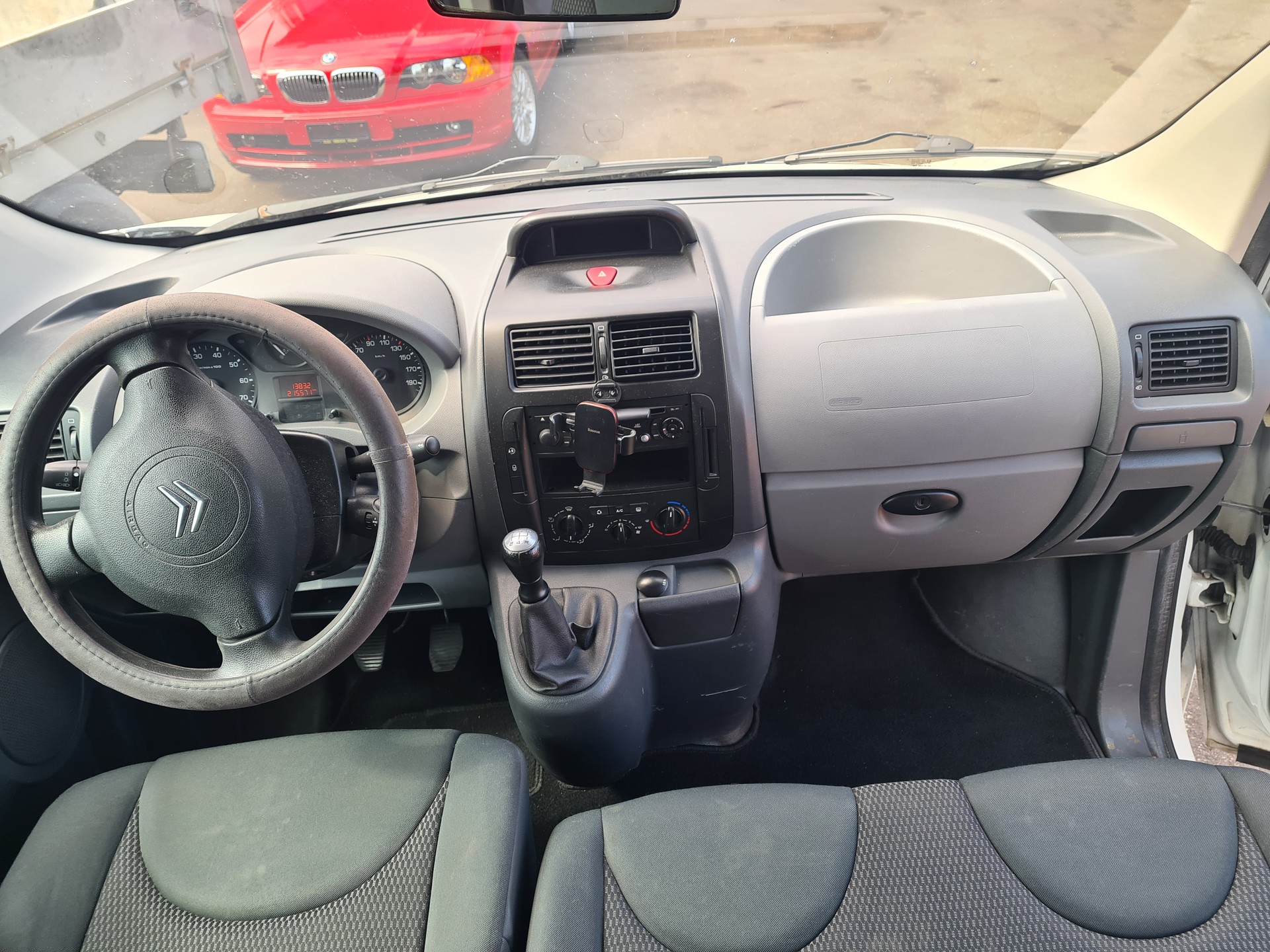 CITROEN Jumpy 2.0i 16V L2H1-image-10