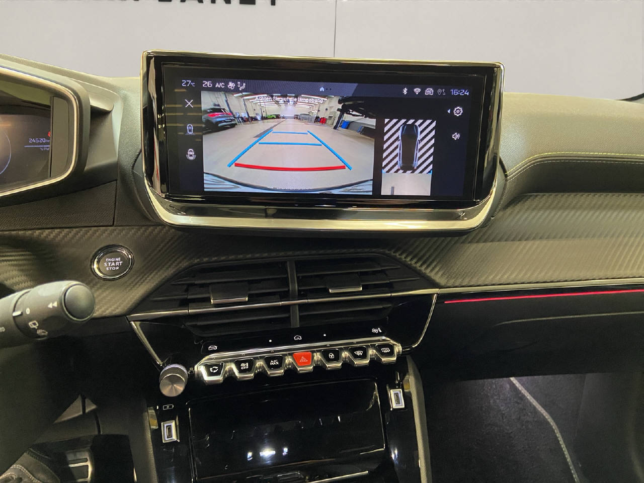 PEUGEOT 208 1.2 Hybrid 145 GT-image-8