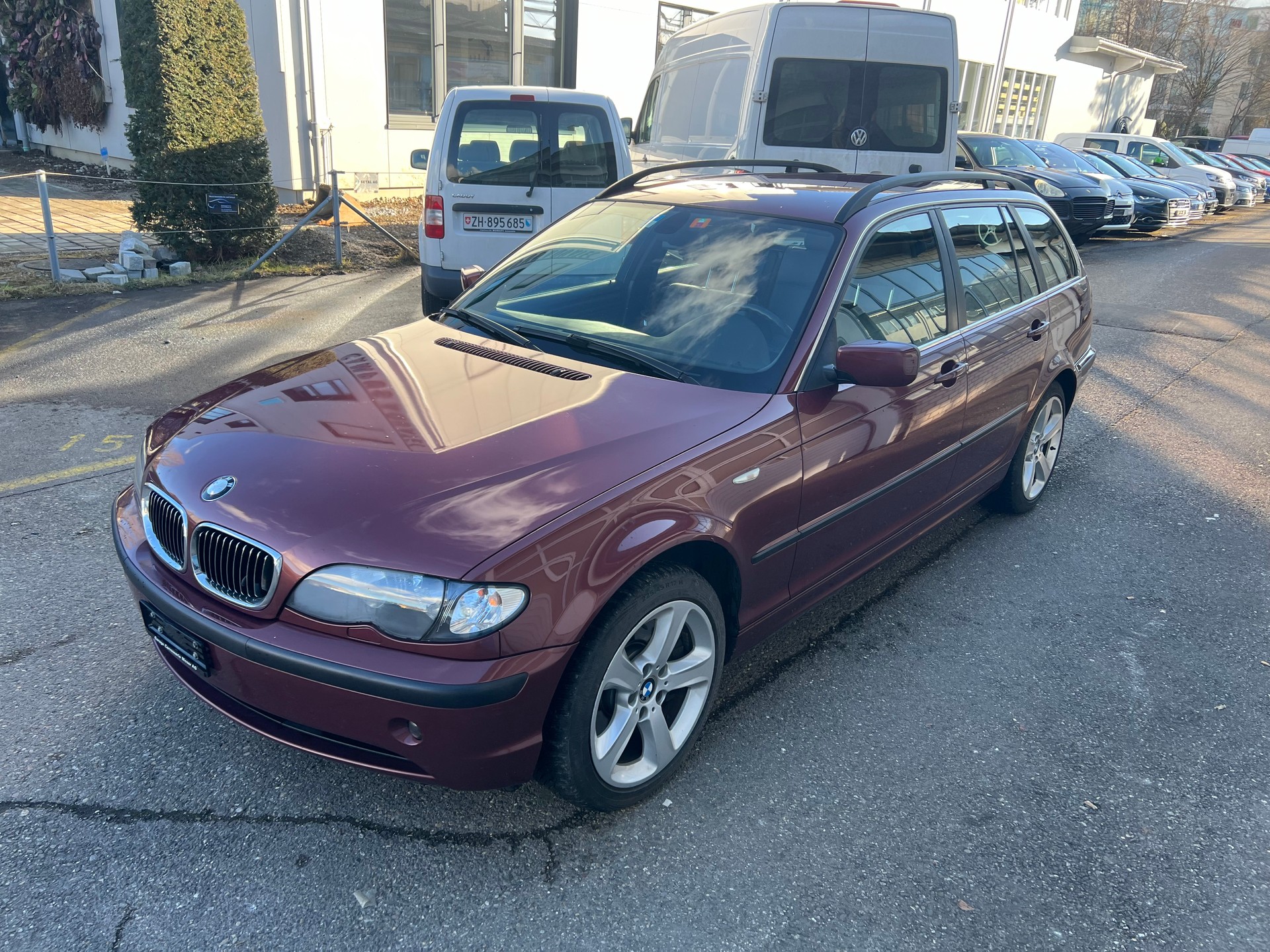 BMW 330xd Touring-image-1