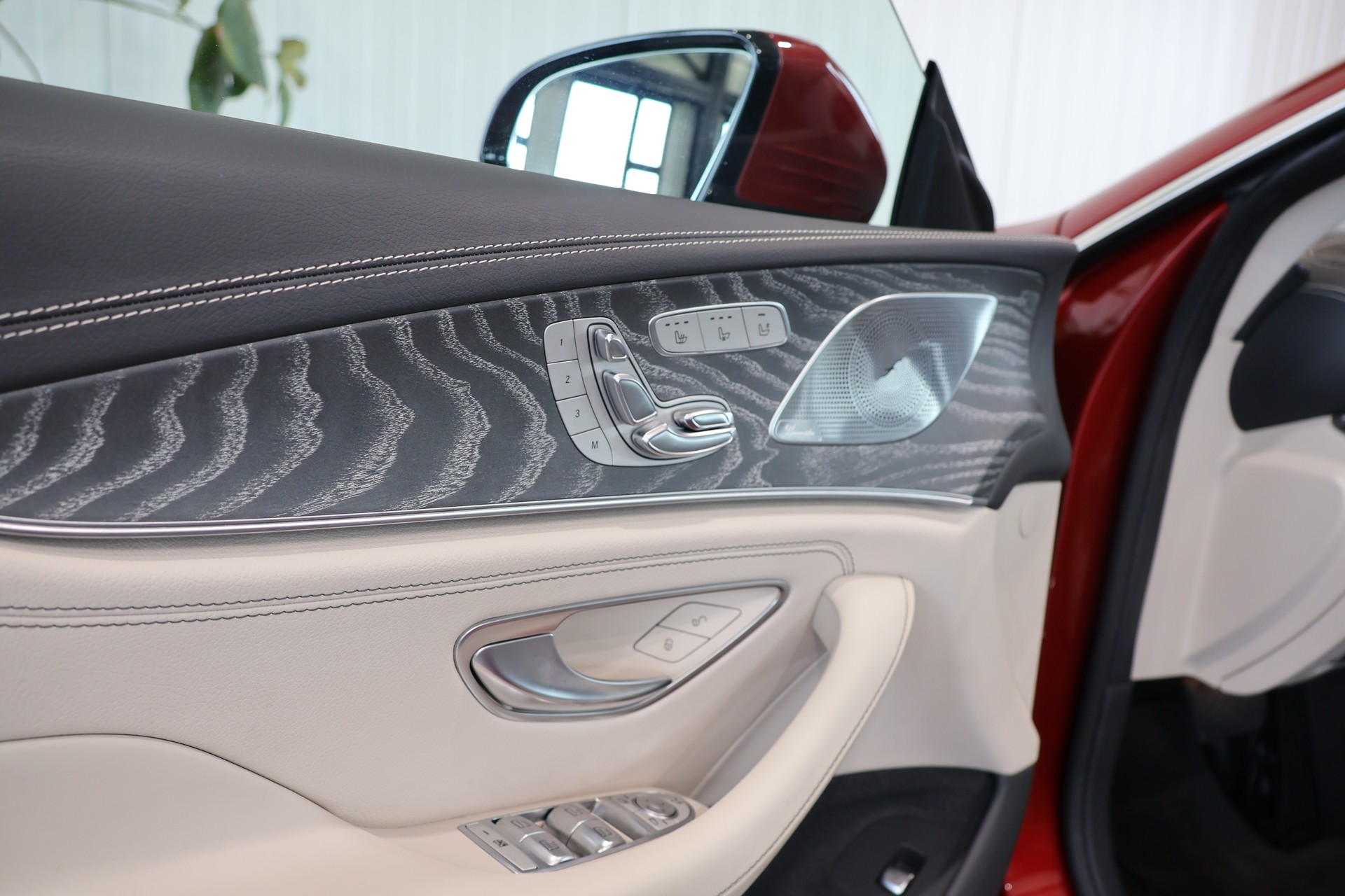 MERCEDES-BENZ CLS 450 4Matic Avantgarde 9G-Tronic-image-12