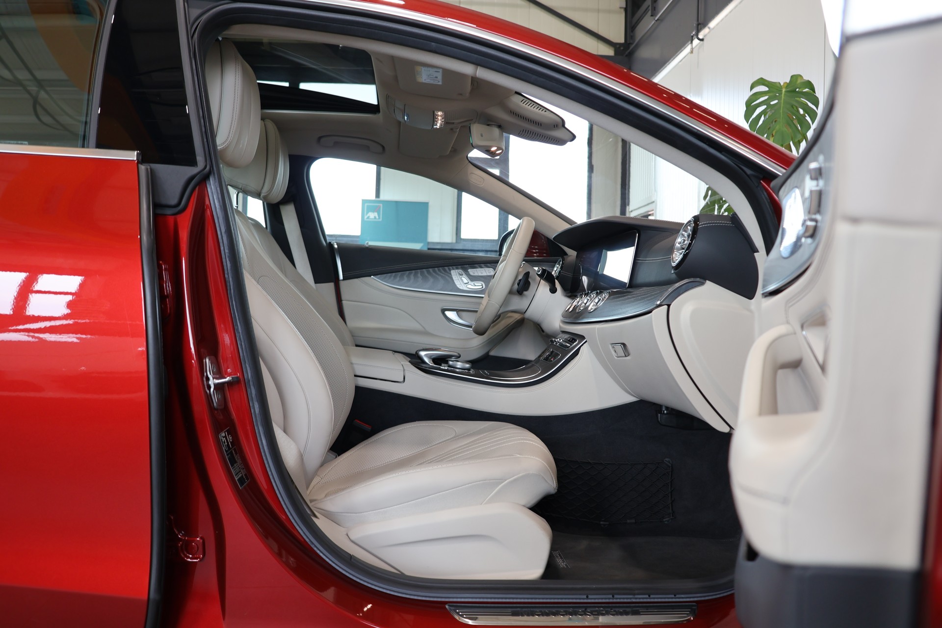 MERCEDES-BENZ CLS 450 4Matic Avantgarde 9G-Tronic-image-13
