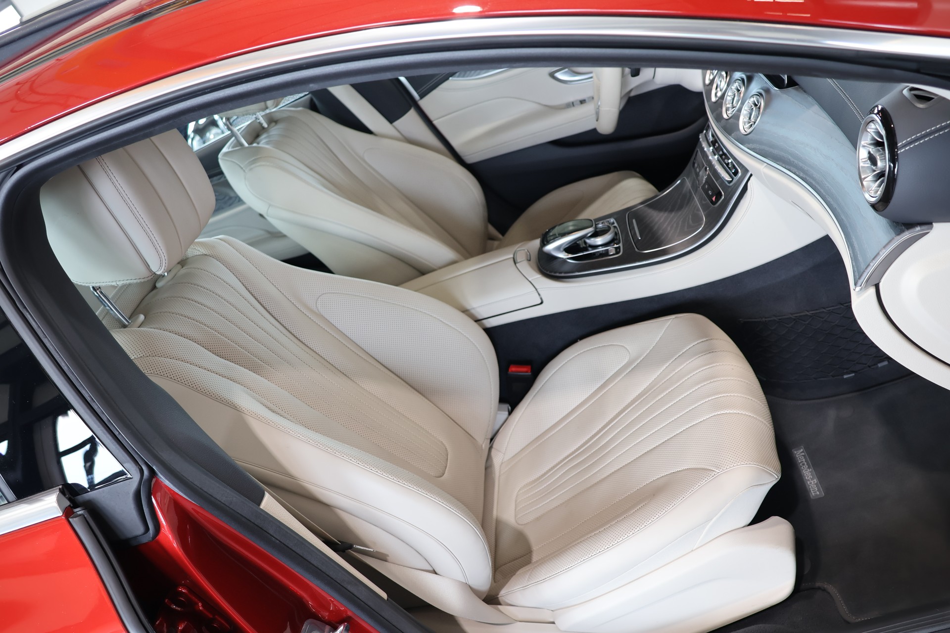MERCEDES-BENZ CLS 450 4Matic Avantgarde 9G-Tronic-image-14