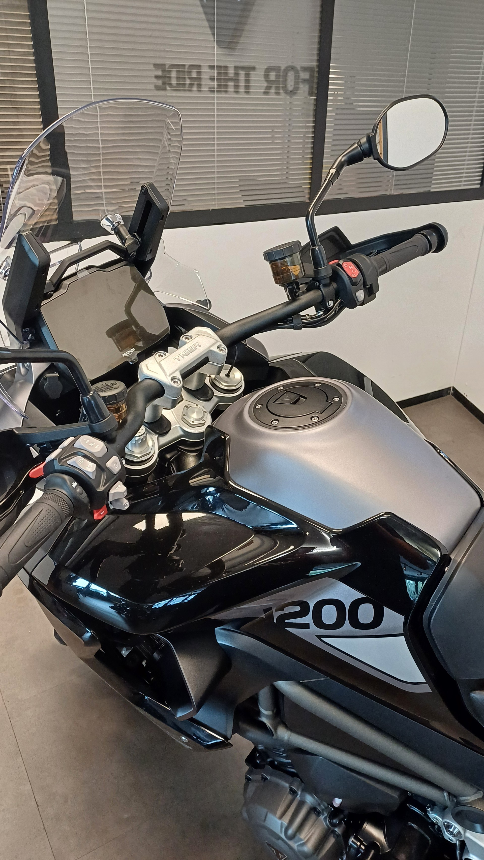 TRIUMPH Tiger 1200 GT Pro " Valises latérales offertes ! " Avantage client jusqu'à 3'000.- !-image-9