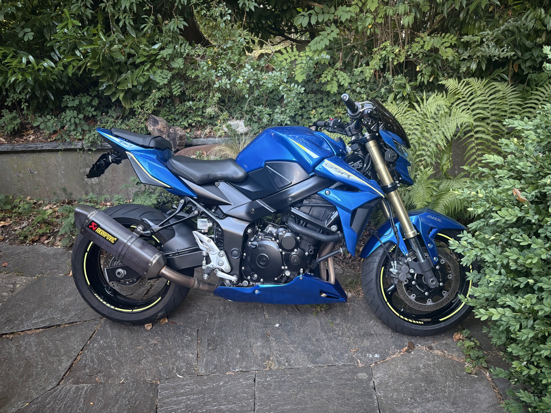 SUZUKI GSR 750 ABS