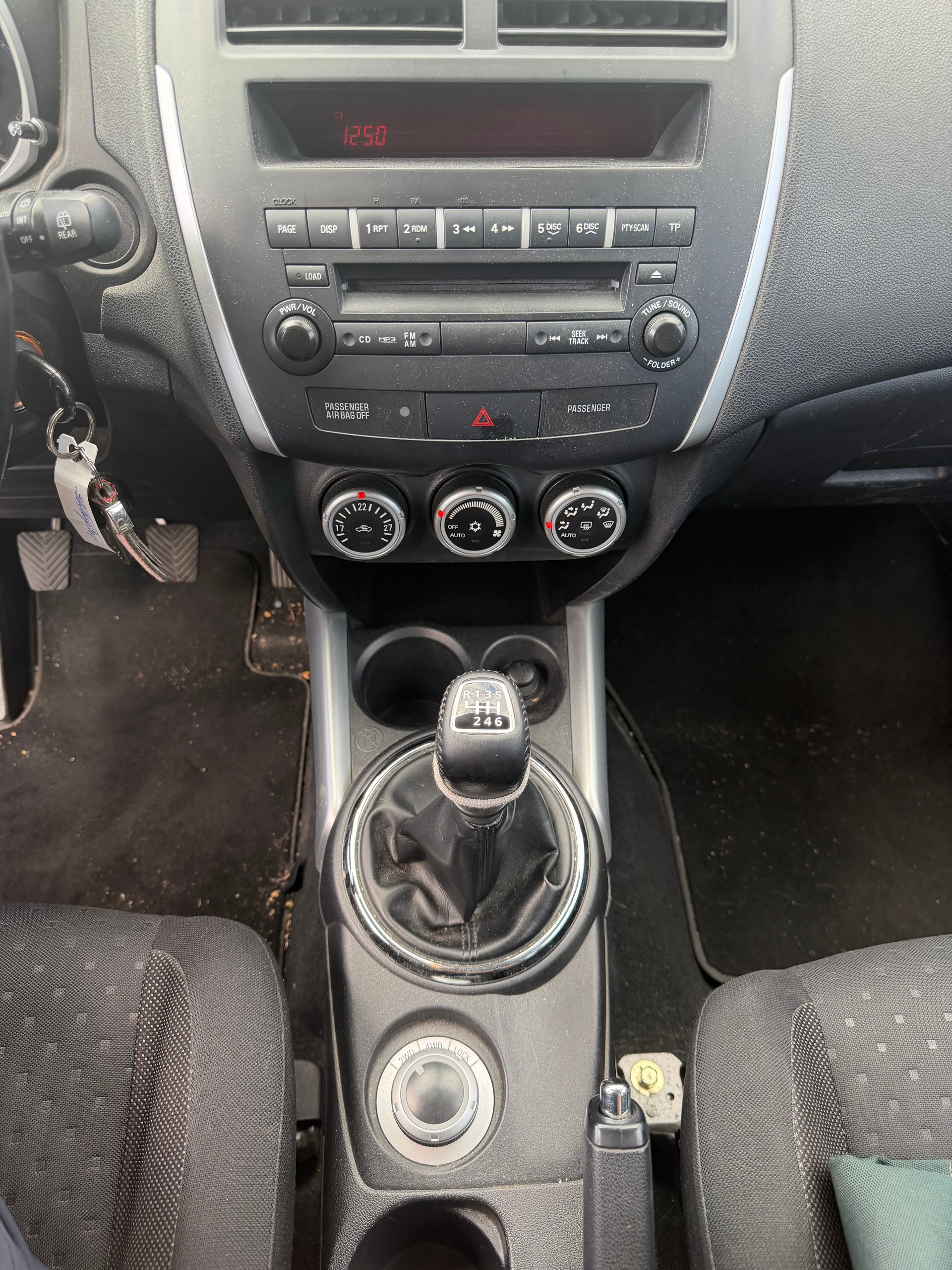 MITSUBISHI ASX 1.8 DID Inform 4WD-image-5