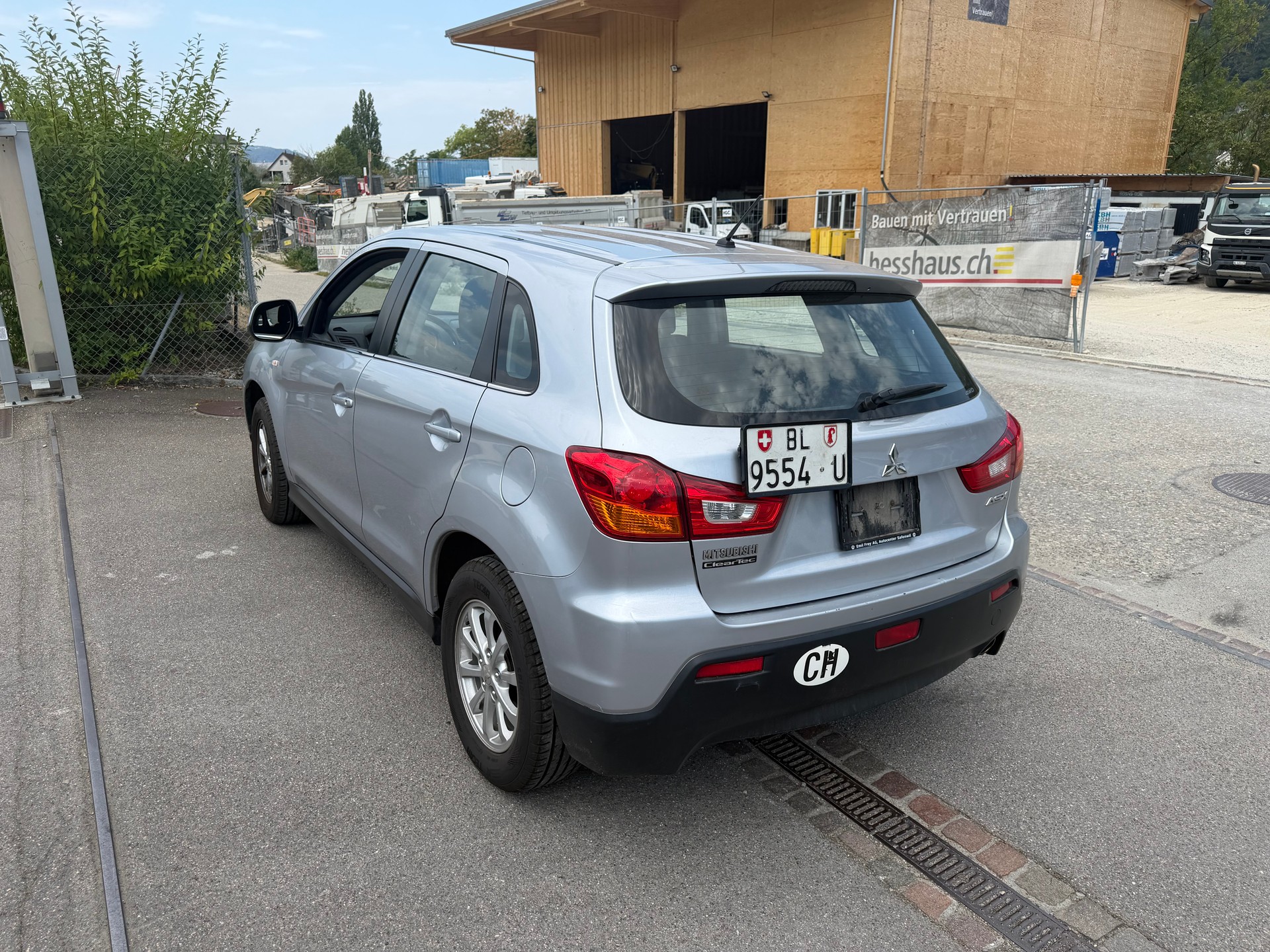 MITSUBISHI ASX 1.8 DID Inform 4WD-image-1