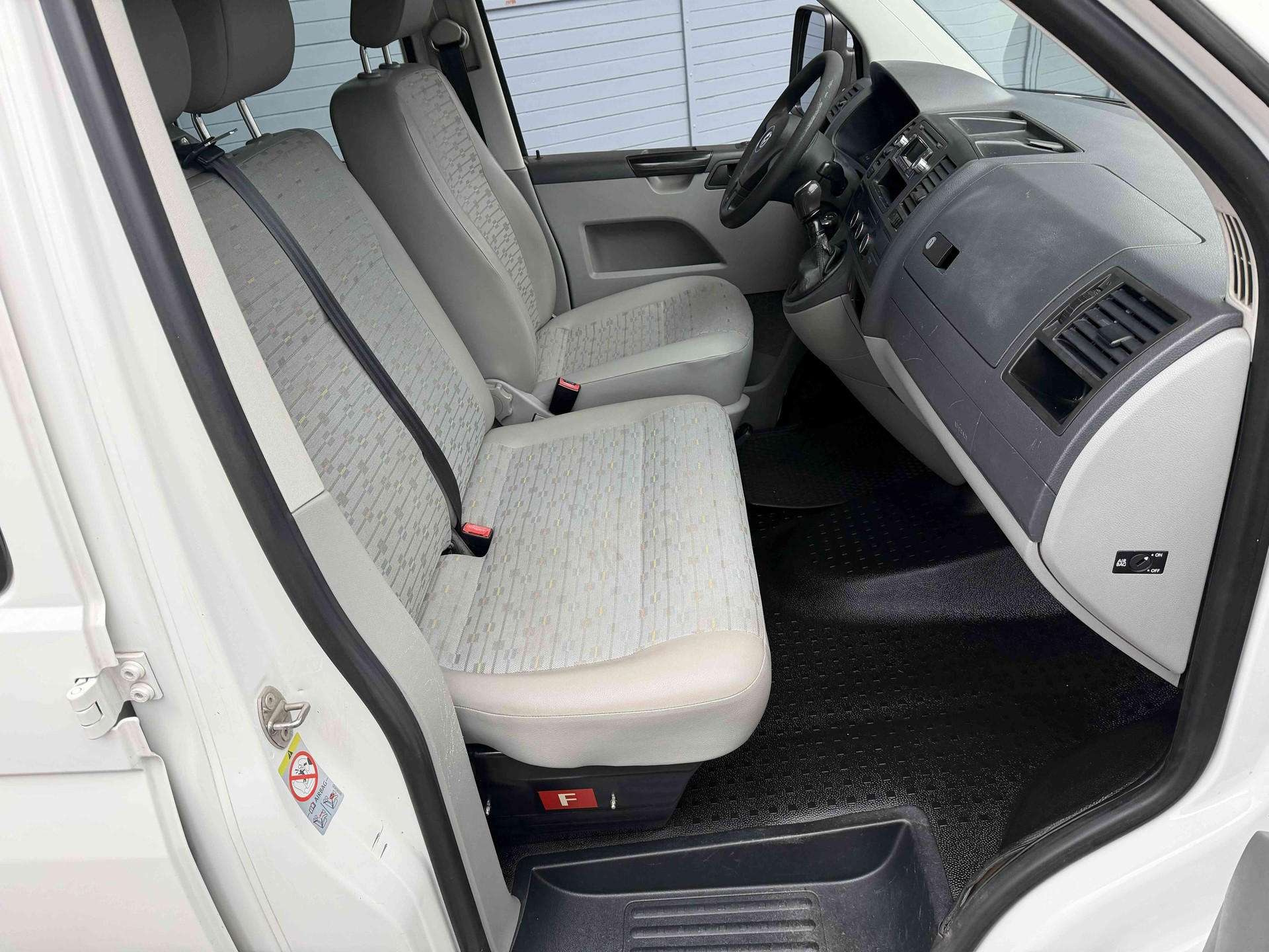 VW T5 2.0 TDI 4Motion-image-8