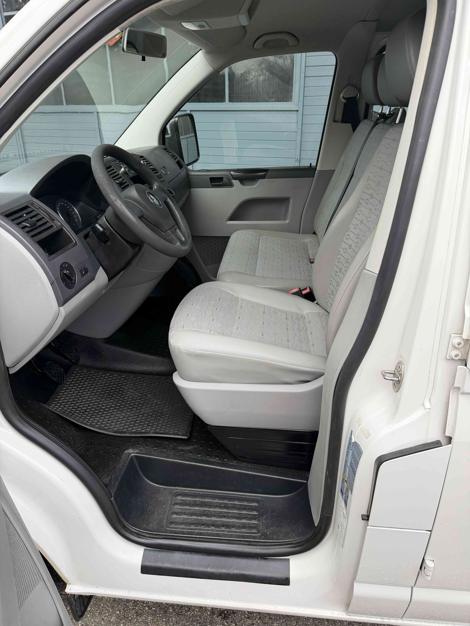 VW T5 2.0 TDI 4Motion-image-6