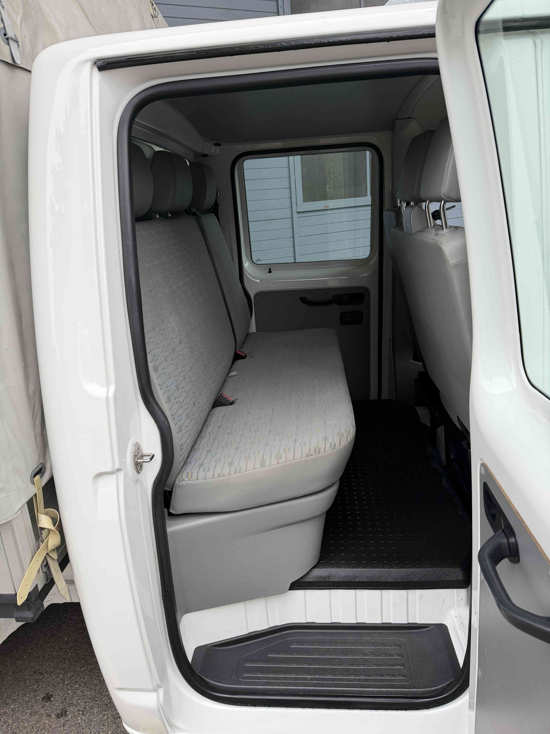 VW T5 2.0 TDI 4Motion-image-10