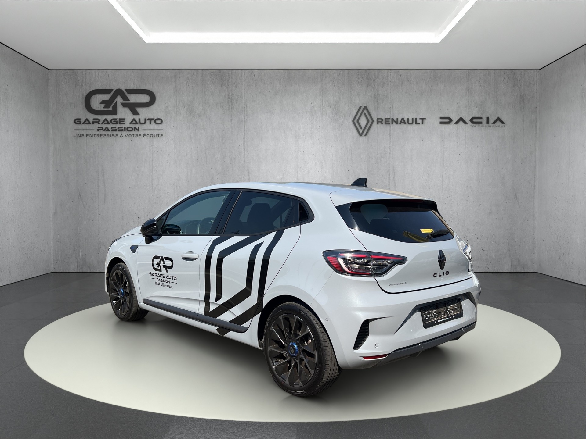 RENAULT Clio 1.6 E-Tech Esprit Alpine-showroom-element-3