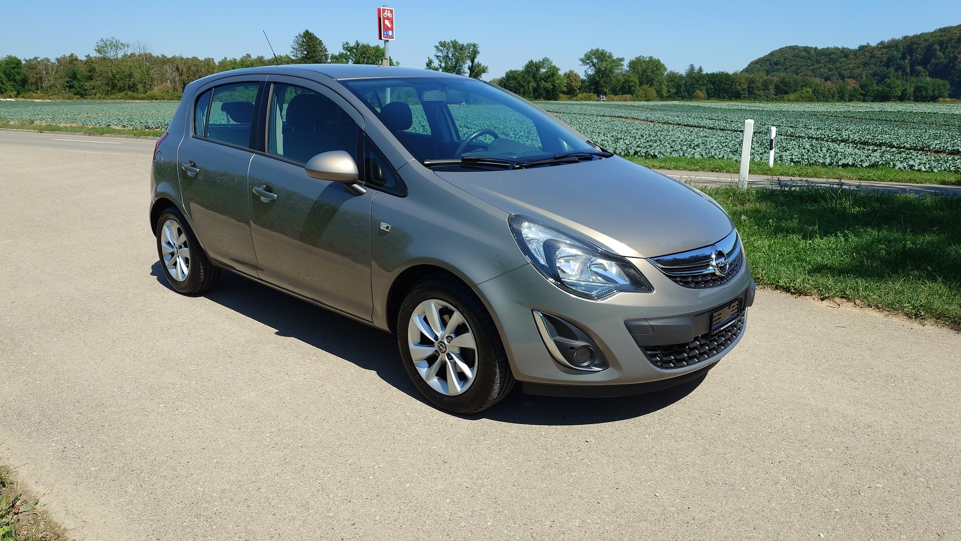 OPEL Corsa 1.4 TP Energy-image-6