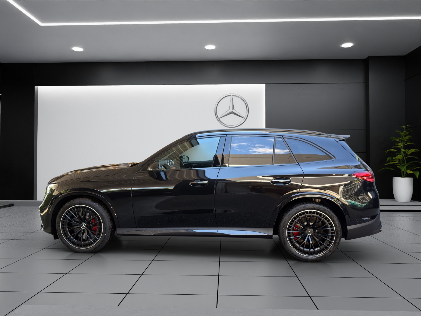 MERCEDES-BENZ GLC 53 AMG 4Matic+ 9G-Tronic-showroom-element-2